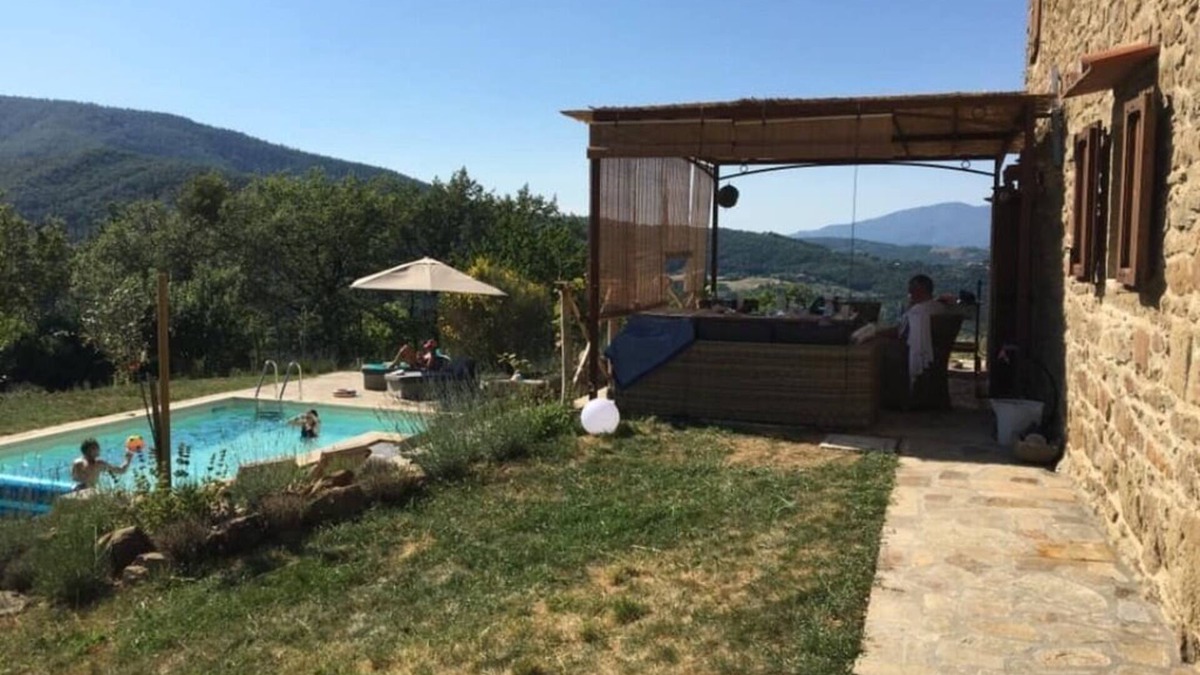 Anghiari House | Ancient farmhouse in the heart of the Tuscan hills with swimming pool and panoramic view