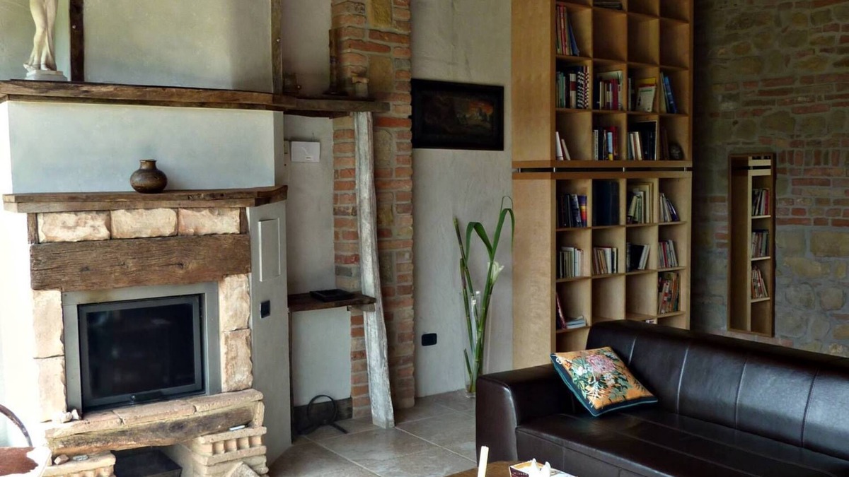 Amandola House | Ancient Renovated Hay-Barn in the Foothills of the Sibillini Mountains