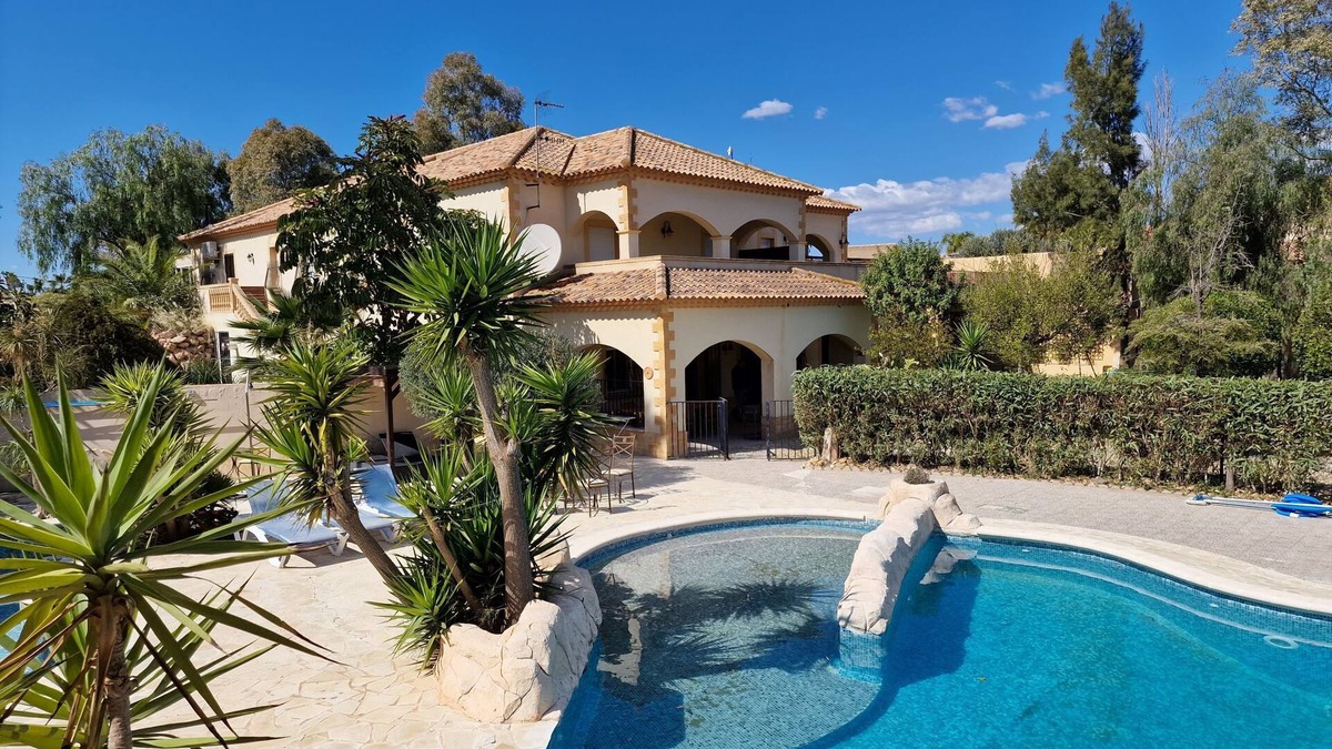 Turre Villa | Andhouse in a quiet location near the beach for your perfect vacation!