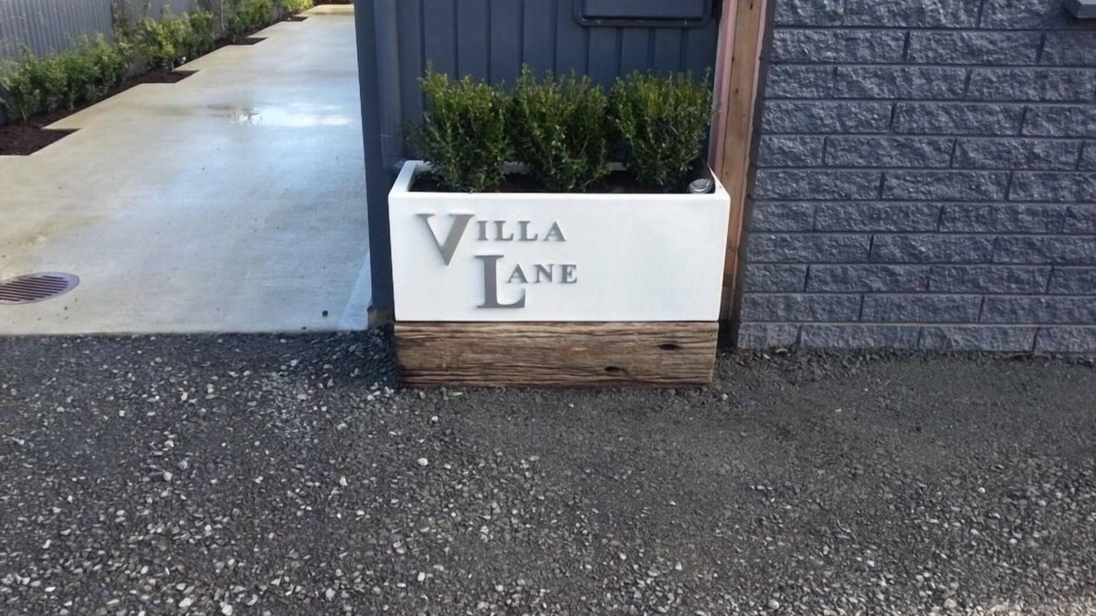 Invercargill City Centre Cottage | andquot;VILLA LANEandquot; - Boutique Accommodation