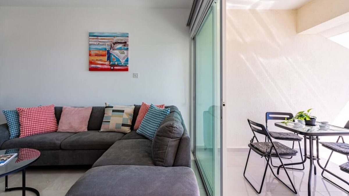 Skala Apartment | Andrea 3-Bedroom Apt in Mackenzie W/Pool