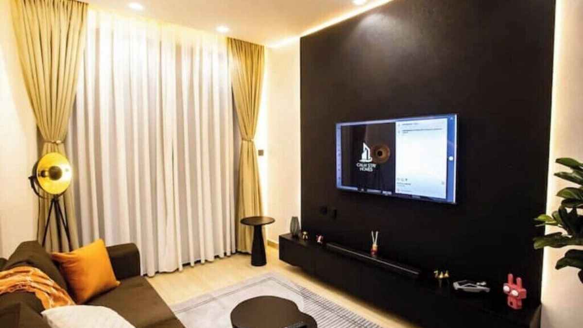Entebbe House | Andrena Smart Haven Lakeside Condon