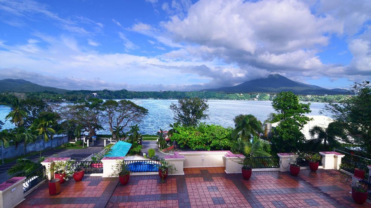 San Pablo Hotel | Ang Tahanan ni Aling Meding Hotel