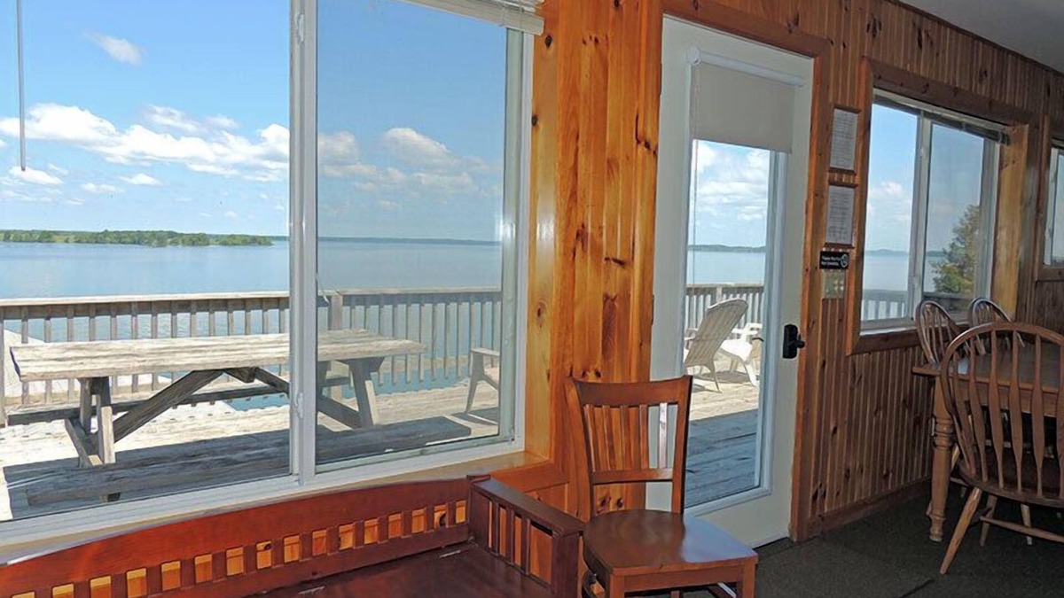 Cape Vincent Cottage | Angel Rock Waterfront Cottages and Vacation Homes