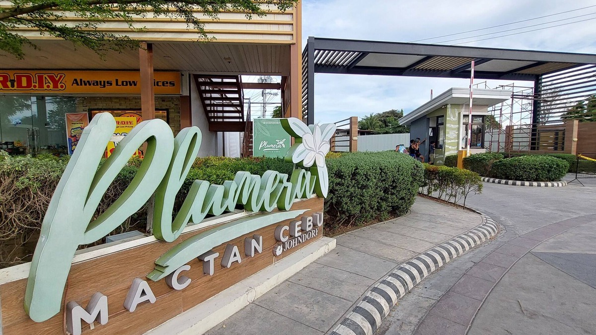 Basak Condo | Angel's 8 Pad @ Plumera Mactan near Airport and Malls