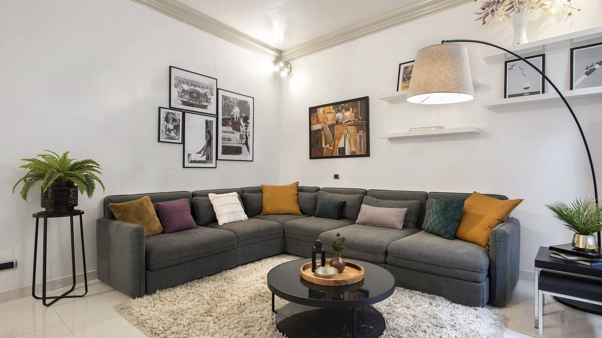 Rione XVI Ludovisi Apartment | Angelique Boutique
