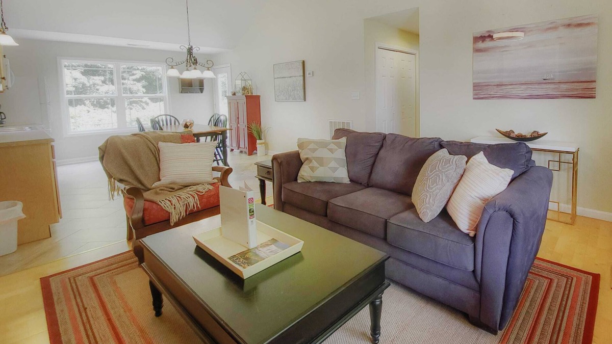 Taylorsville House | Angels Envy 29 - A relaxing place by the lake!