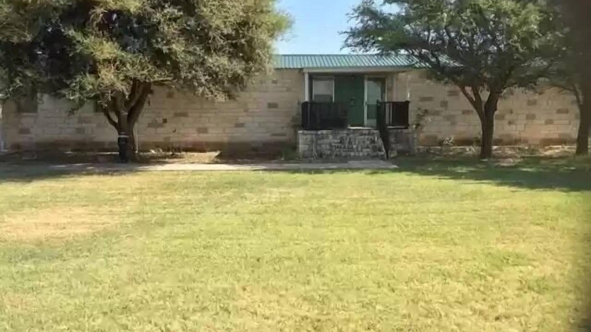 Voss House | Angler Hideaway at O.H. Ivie