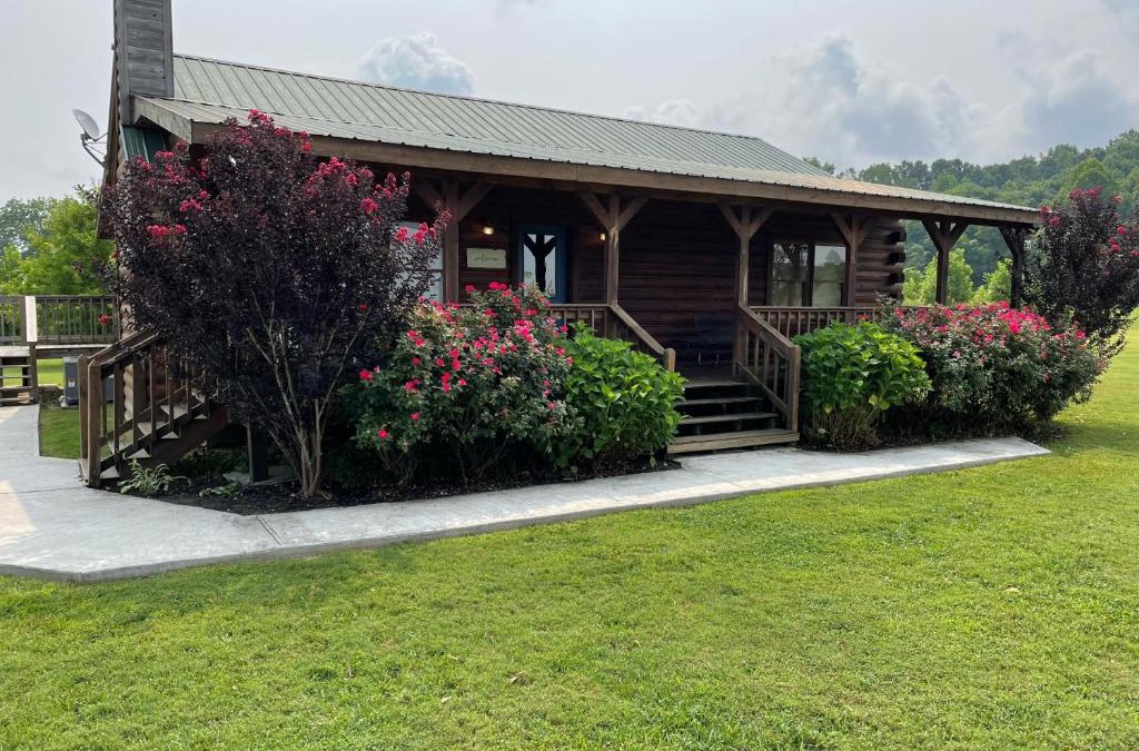 Byrdstown House | Anglers Cove.Your Place For A Relaxing Lake Stay