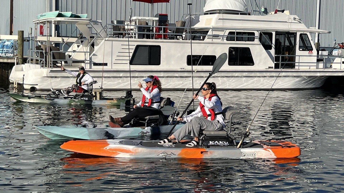 Springs at Kings Bay Boat Rental | Anglers Inn Floating Suite Luxury houseboat— Scallop Kayak Three Sisters Springs