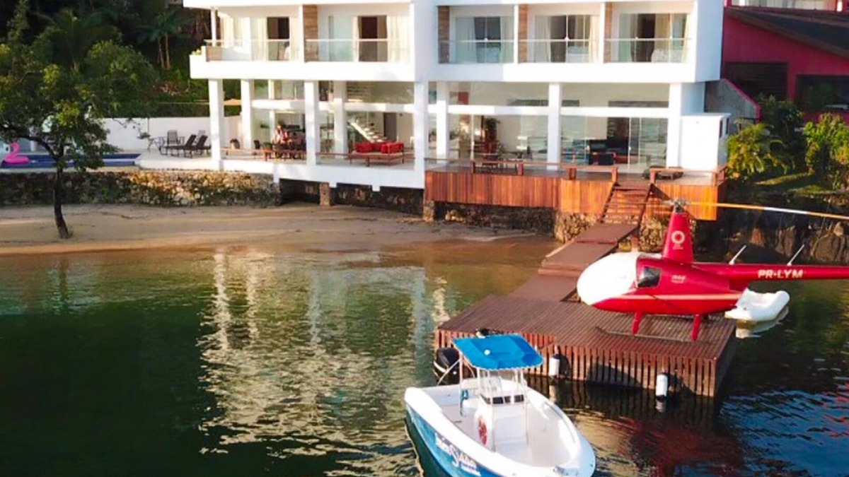 Itanema House | Angra dos Reis Mansion