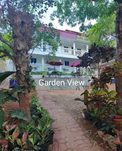 Coron Bed & Breakfast | Ani Marie Guest House