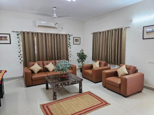 Vadanemelli Villa | Anika villa Four bedrooms Two living rooms shared pool