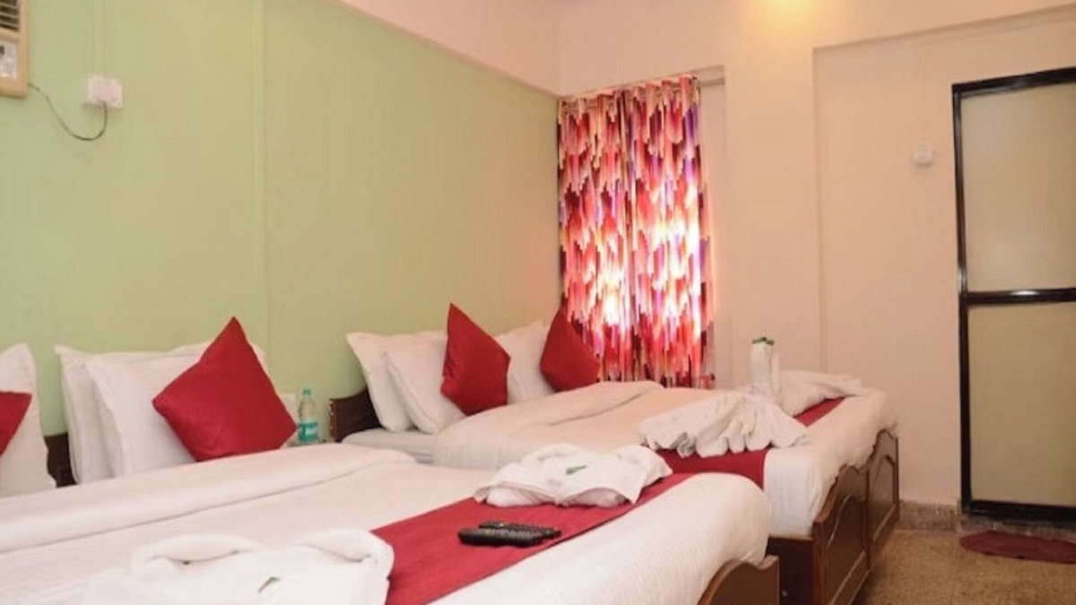 Mumbai House | Anil Guest House Santacruz East