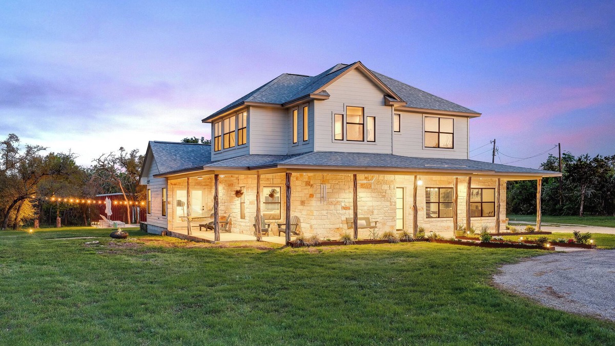 Liberty Hill House | Animal Rescue Ranch-Private pool/spa with tanning ledge/waterfalls on 7 acres!