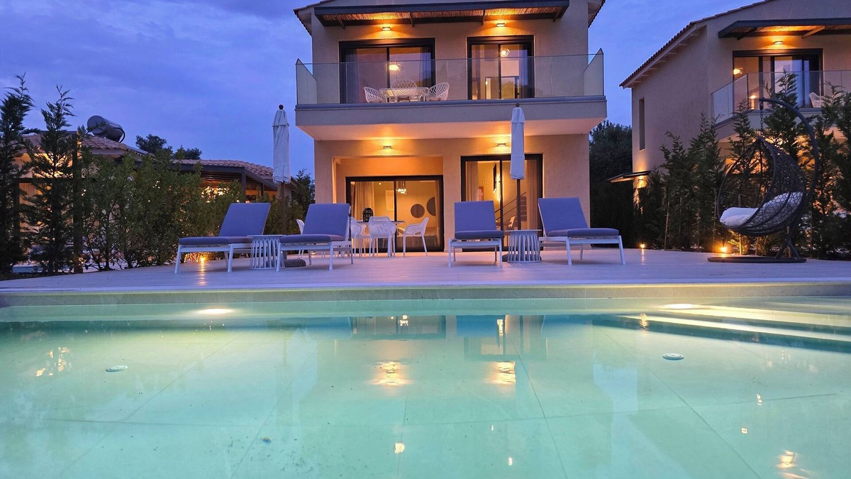 Frinion Villa | Anmaria Luxury
