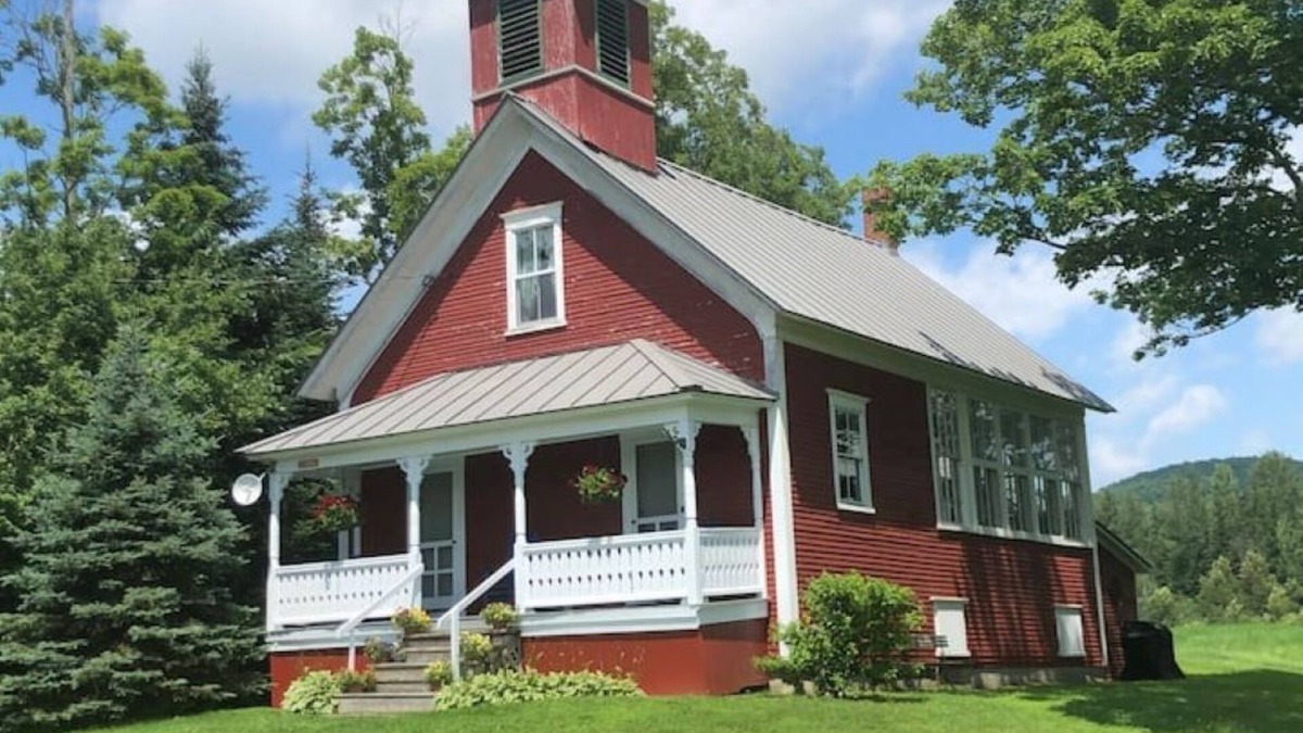 Craftsbury Common House | Ann’s Schoolhouse