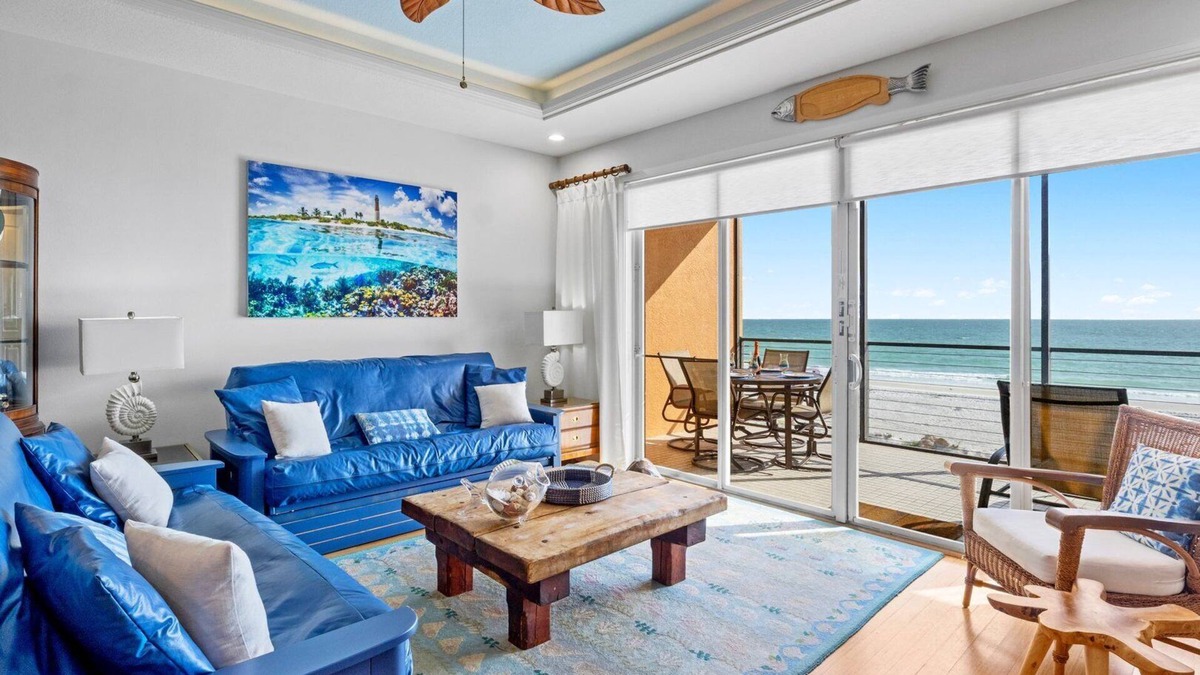 Bradenton Beach Condo | Anna Maria Beach Condo at Bradenton Beach Club: Gulf Front Condo by Anna Maria Life Vacation Rentals