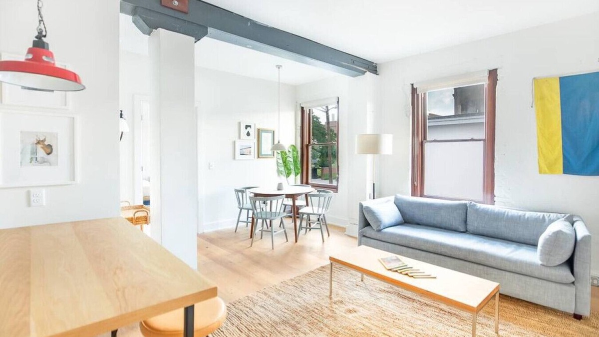 Yamacraw Village Condo | Annabelle 3D - 2BR, Full Kitchen near City Market