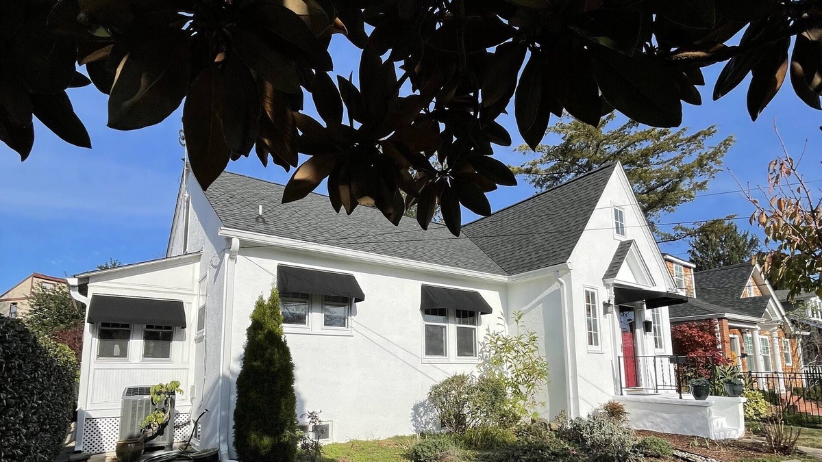 Eastport House | Annapolis-Eastport Cottage Home - Walk Everywhere - RV Van Parking & Hook-up too