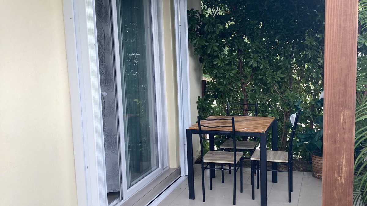 Cole Bay House | Annette’s B&B. Home away from home