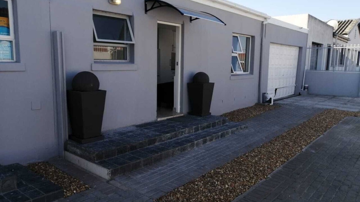 Cape Town Cabin | Annex Lodge - Suite 5