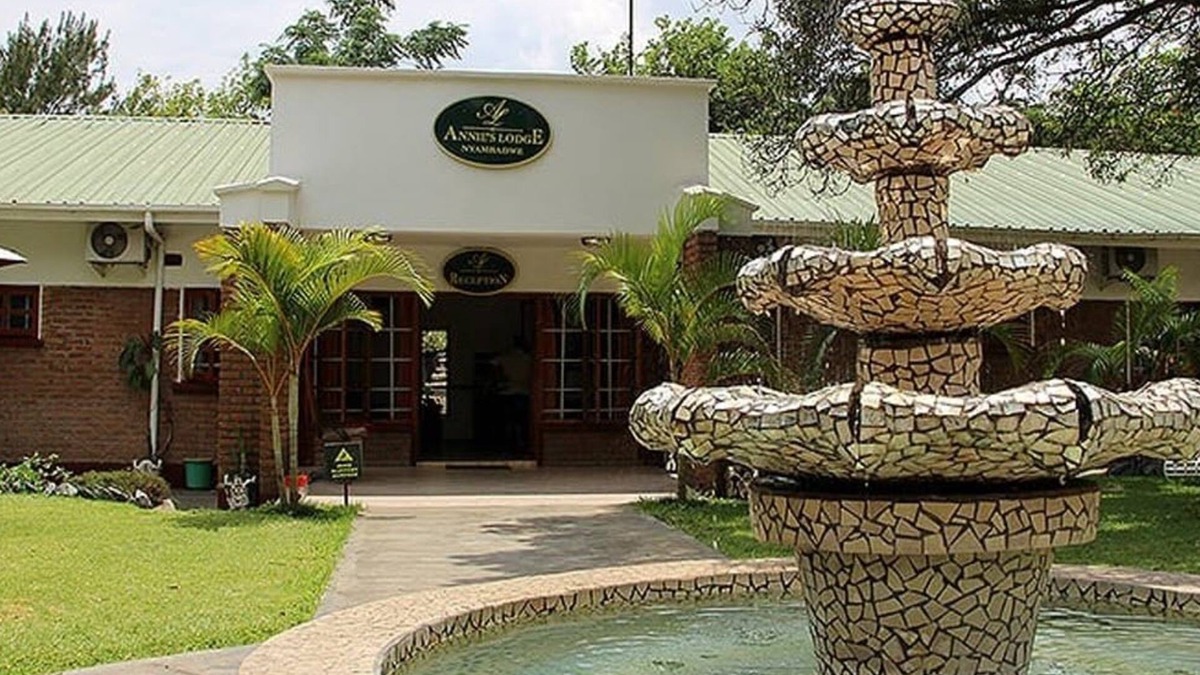 Blantyre Cabin | Annie's Lodge Blantyre