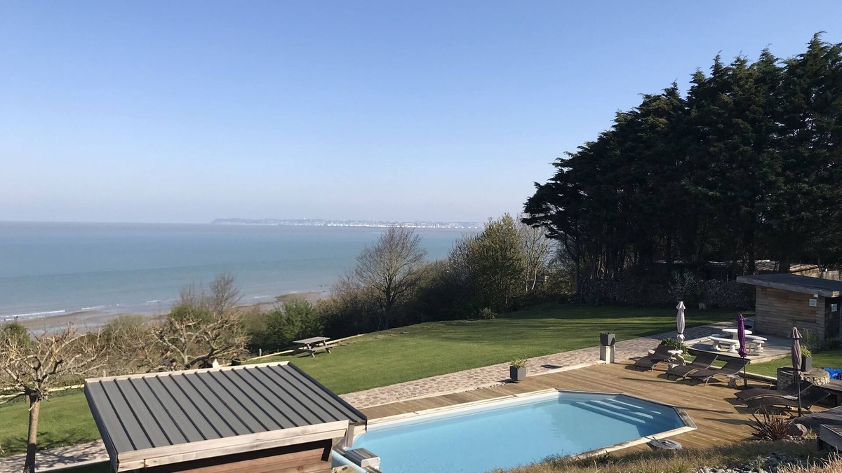 Villerville Cottage | Annie's rooms - Le Pêcheur, swimming pool, tennis, beach