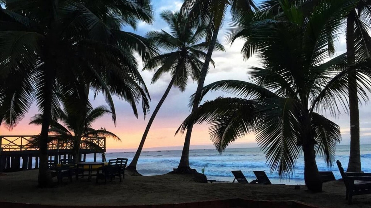 Anomabo Resort | Anomabo Beach Resort