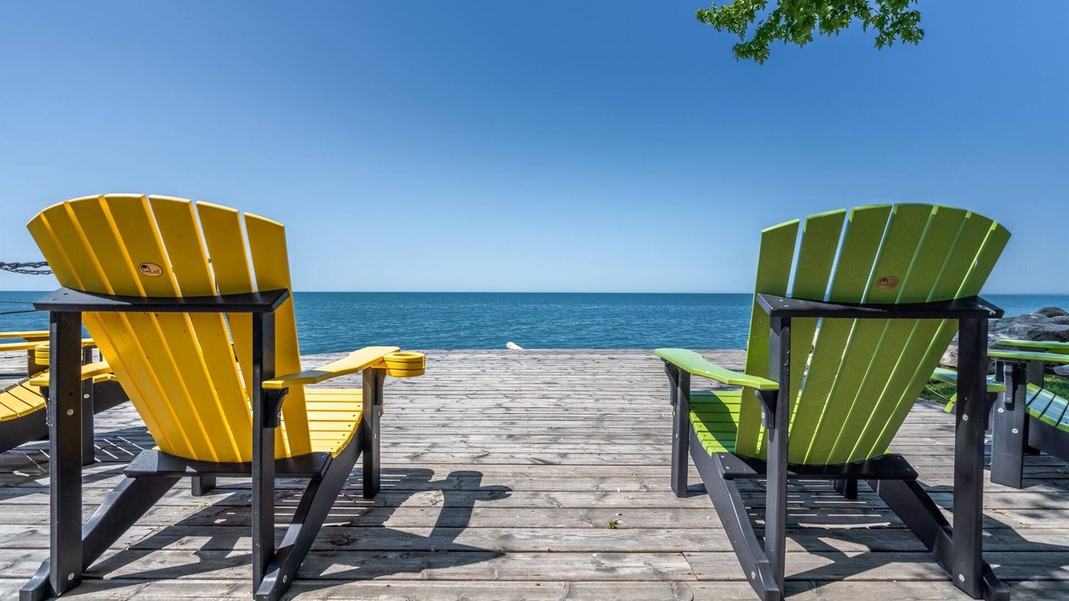 Leamington Cottage | Another Sunset by the Bay: Waterfront - 2-Bedroom
