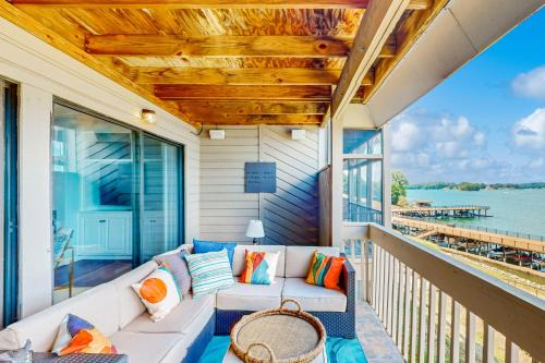 North Shore Apartment | Another Tequila Sunrise