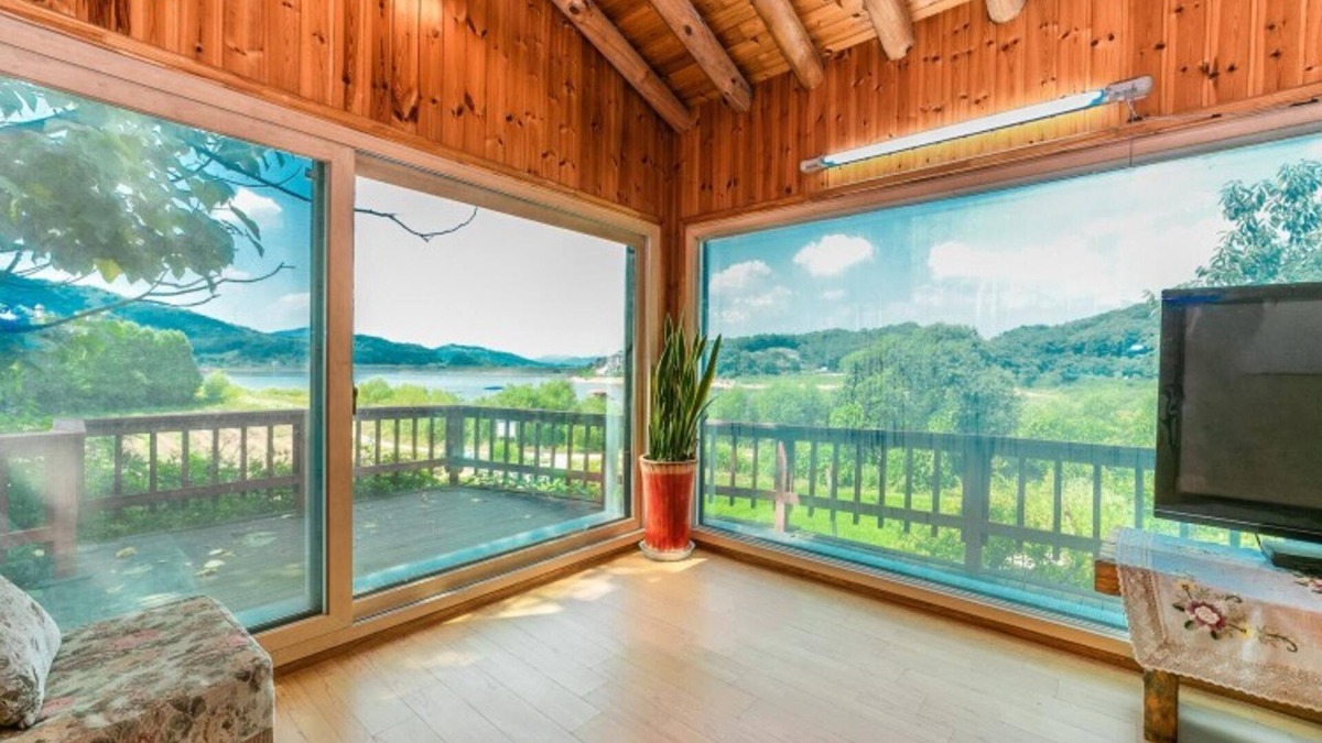 Anseong House | Anseong Lake Pension