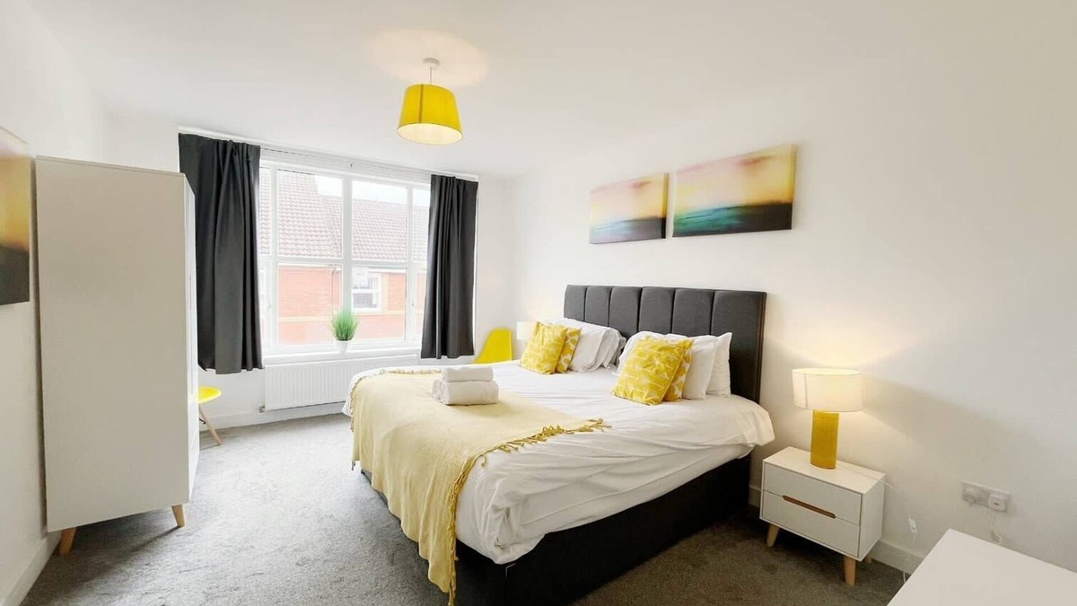 Easton Apartment | Anstey Heights - Apartment 8 - Hopewell