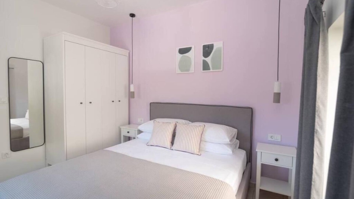 Vathy Apartment | Antheon apartments - Lavender