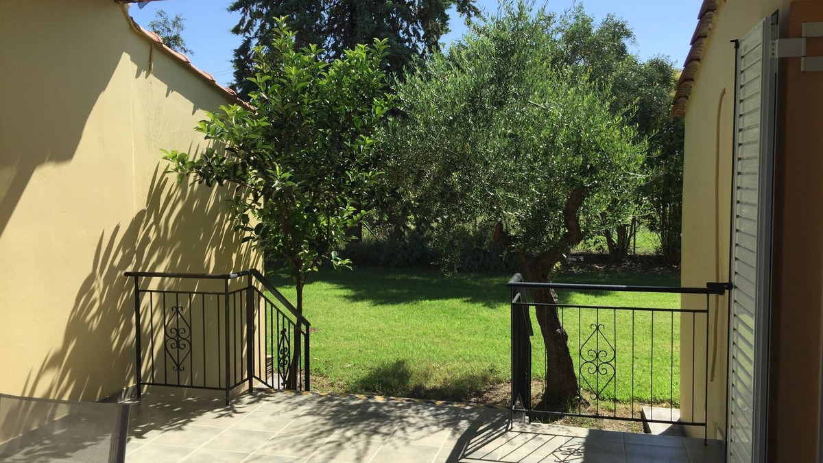 Lepreo Bed & Breakfast | AnthosGuestHouses in Kakovatos