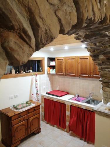 San Vito Romano Apartment | Antica Cantina Poesia, San Vito Romano
