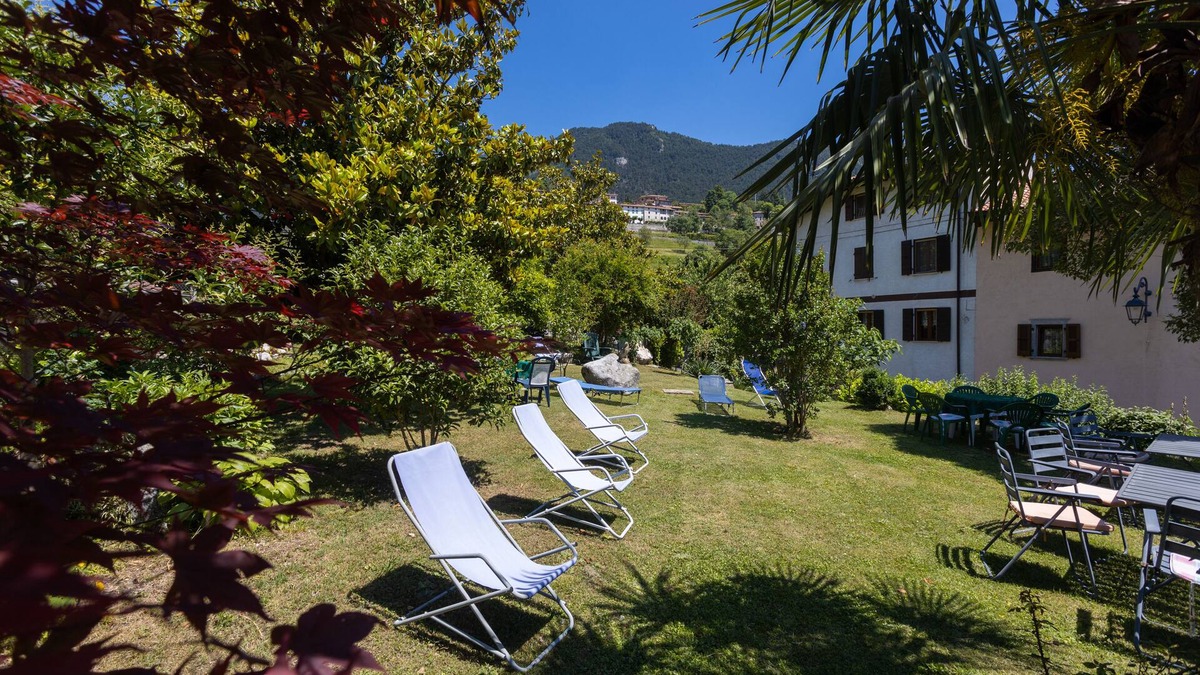 Vesio House | ANTICA CORTE GINEVRA - AP. LANCILLOTTO LAKE OF GARDA