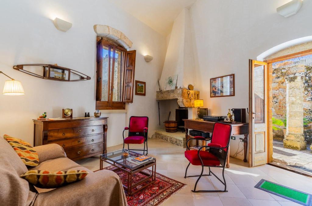 Giuliano di Lecce Apartment | Antica corte dell'800