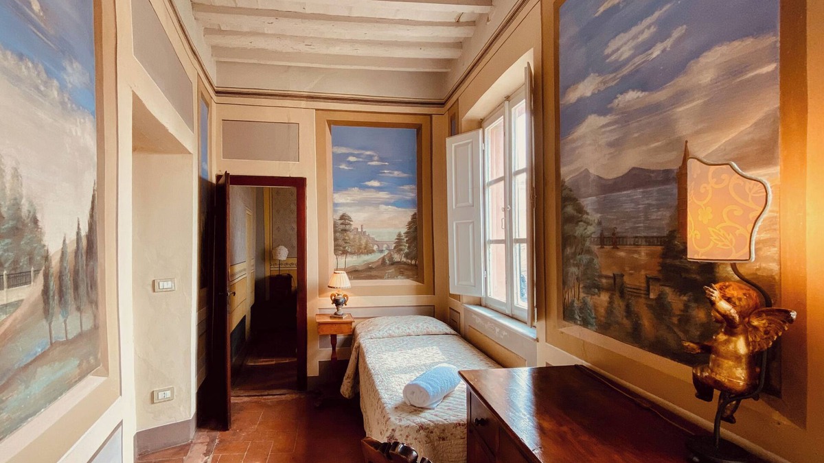 Palaia House | Antica Dimora Leones