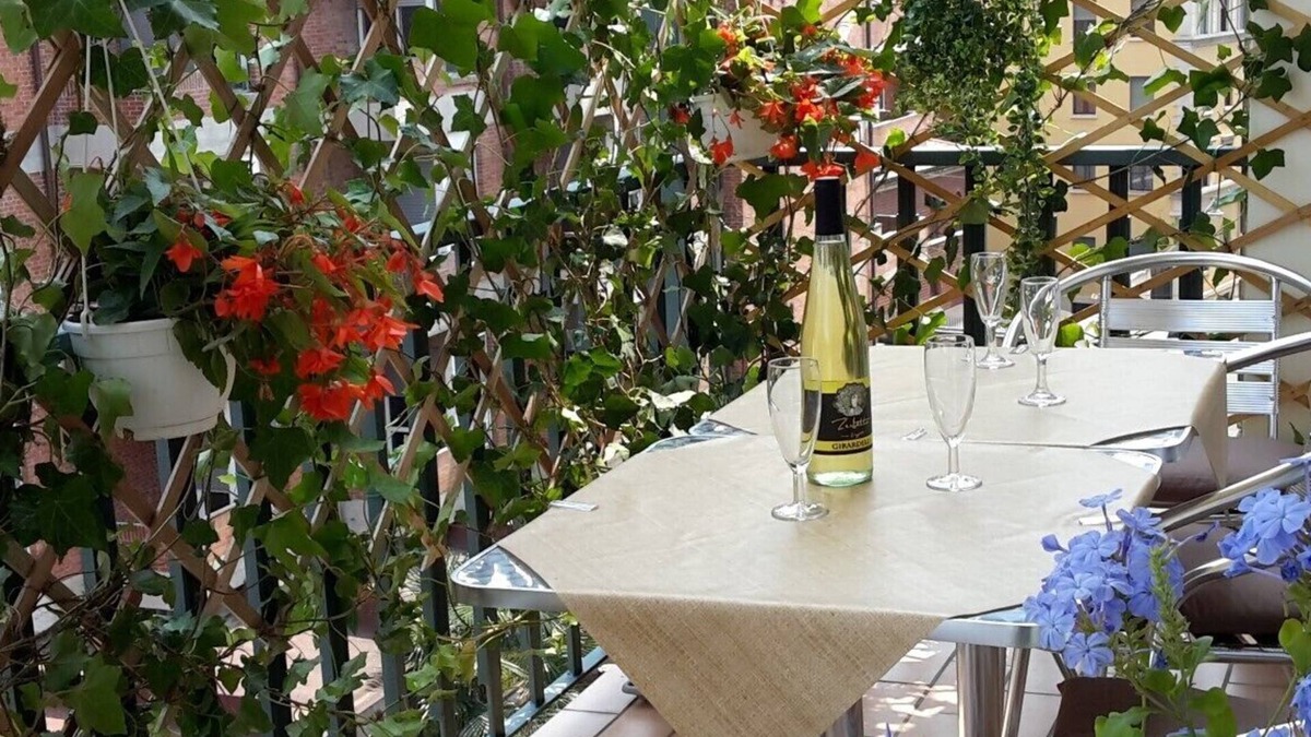 Cittadella Apartment | Antica Loggia: Full comfort in the historic center area