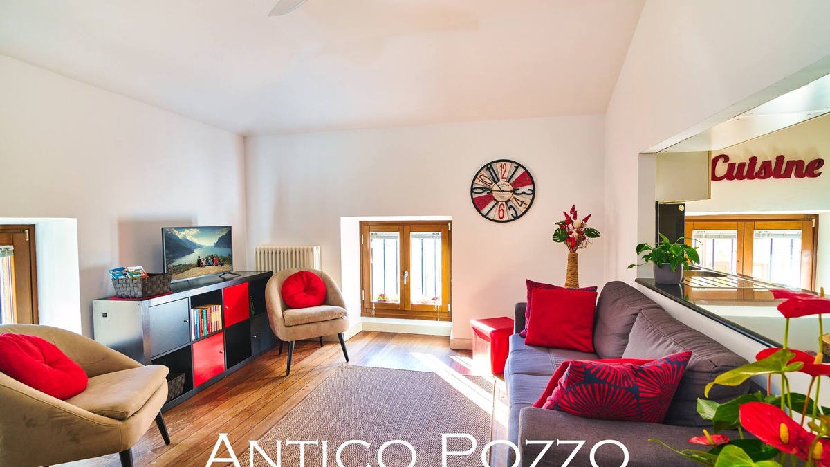 Riva del Garda Apartment | Antico Pozzo Apartment- historical centre- free wi-fi and car park