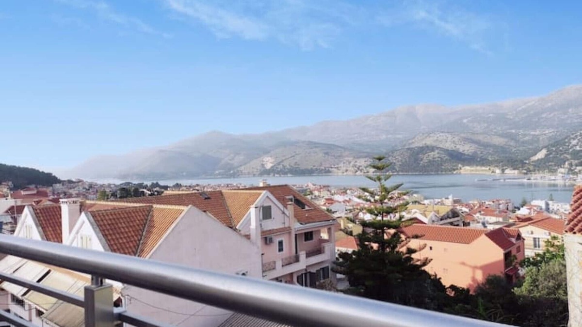 Lassi Apartment | Antigone Maisonette