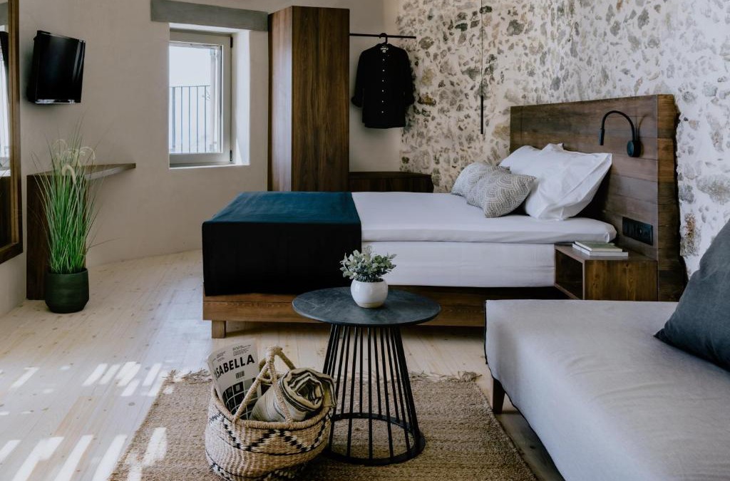 Mirthios House | Antigone's Stone House