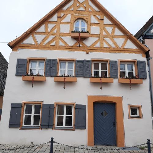 Hilpoltstein Apartment | Antikperle mit Komfort