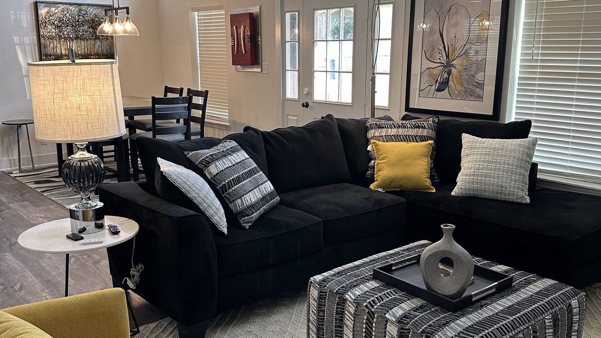 Gladewater House | Antique Sleep or Swim in Gladewater