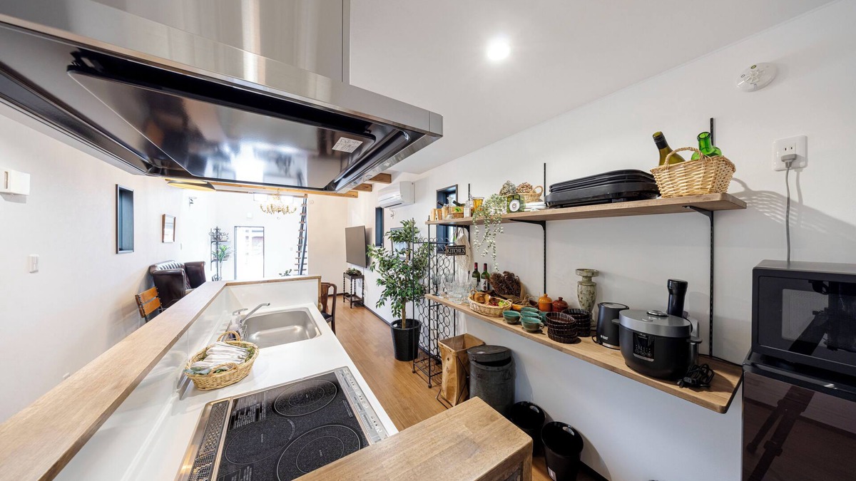 Gifu House | Antiques Gifu Station East