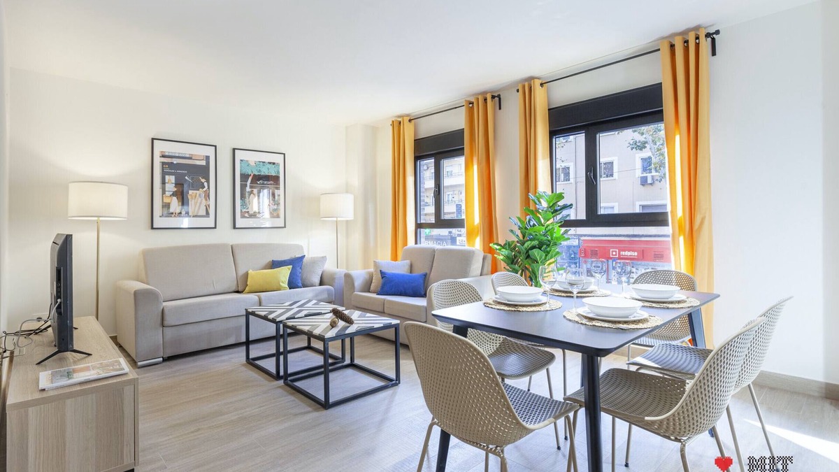 Atocha Apartment | Antonio Lopez XVI apartment in Madrid