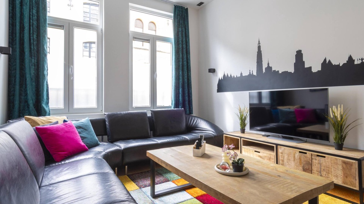 Amandus - Atheneum Apartment | Antwerpen Vacation Rental