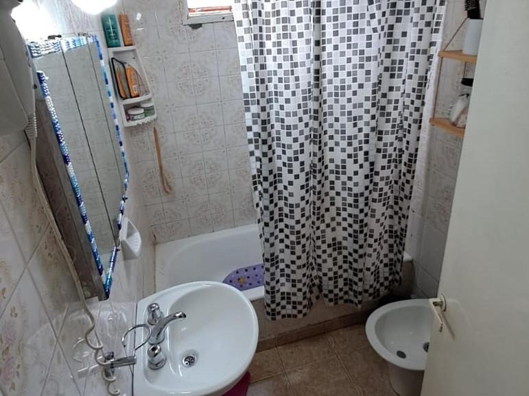 Santos Lugares Apartment | anu-lado temporalmente -