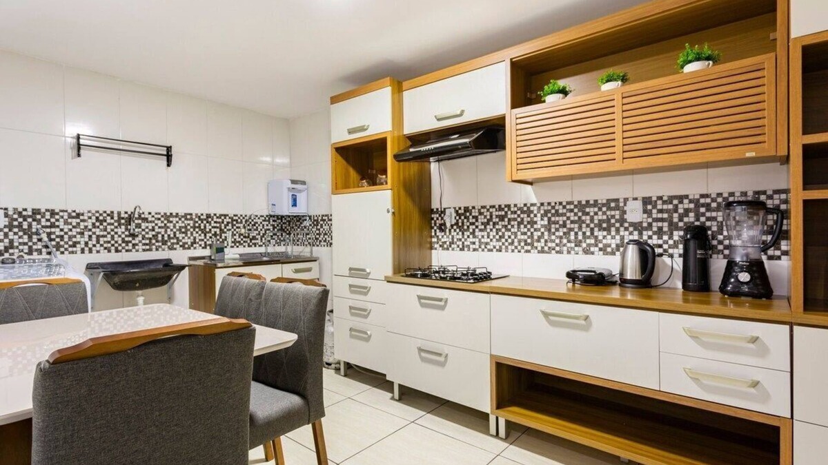 Vicente Pires House | Ap Com Suite ,wi-fi 500mb , Estacionamento, Elevador, Cozinha Completa , Jr Catito
